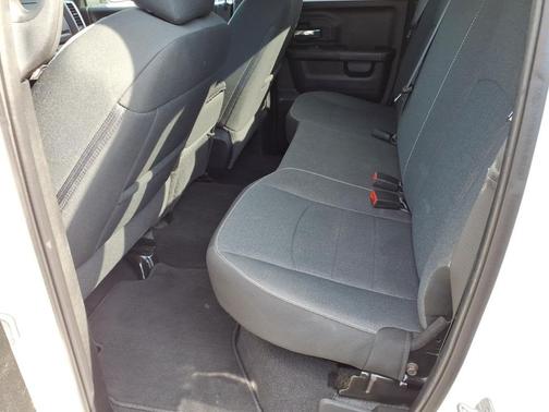 2022 RAM 1500 Classic Warlock Quad Cab 4x4 6'4' Box