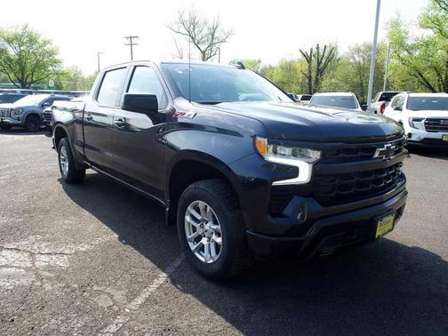Dark Ash Metallic 2022 Chevrolet Silverado 1500 RST