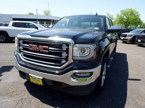Onyx Black 2017 GMC Sierra 1500 SLT