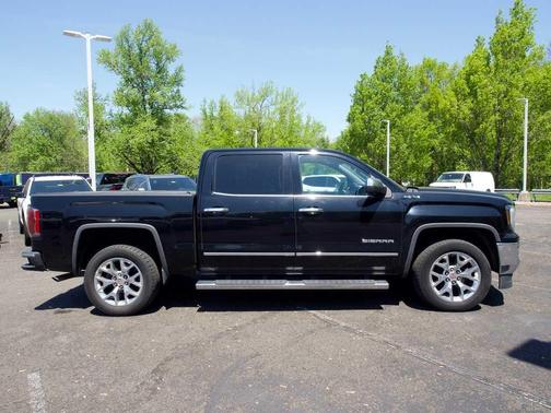 Onyx Black 2017 GMC Sierra 1500 SLT
