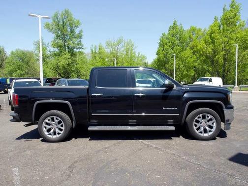 Onyx Black 2017 GMC Sierra 1500 SLT