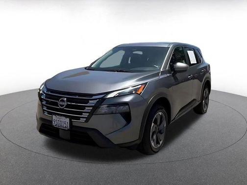 Gun Metallic 2025 Nissan Rogue SV