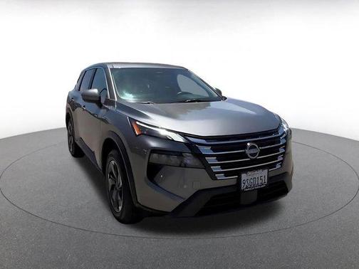 Gun Metallic 2025 Nissan Rogue SV