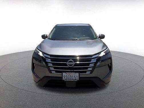 Gun Metallic 2025 Nissan Rogue SV