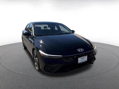 2025 Hyundai ELANTRA SEL