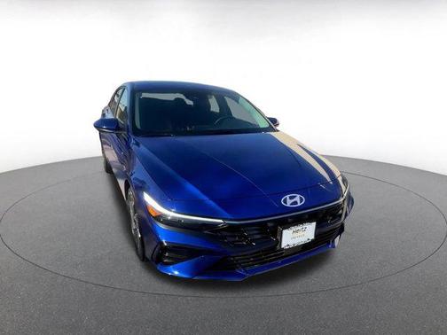 2025 Hyundai ELANTRA SEL