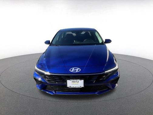 2025 Hyundai ELANTRA SEL
