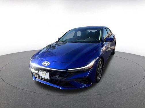 2025 Hyundai ELANTRA SEL