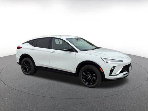 Summit White 2025 Buick Envista Sport Touring FWD