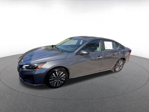Gun Metallic 2025 Nissan Altima SV FWD