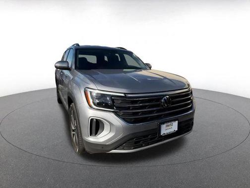 2025 Volkswagen Atlas 2.0T SE w/Technology 4MOTION