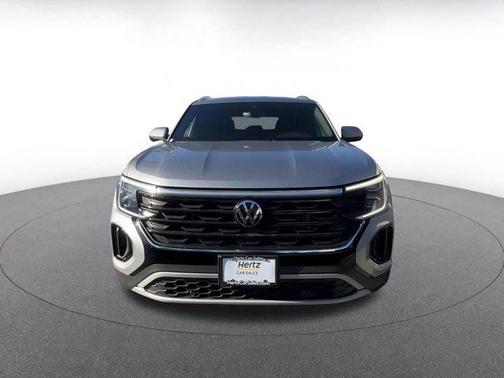 2025 Volkswagen Atlas Cross Sport 2.0T SE w/Technology 4MOTION