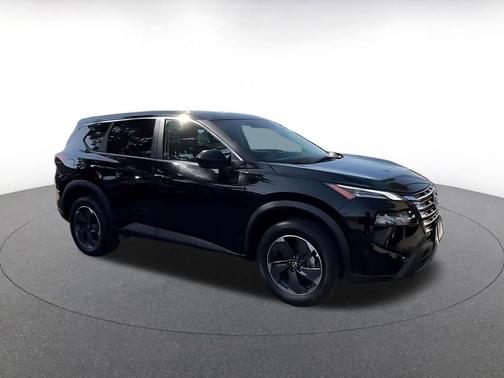 Super Black 2025 Nissan Rogue SV