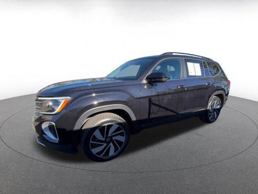 2025 Volkswagen Atlas 2.0T SE w/Technology 4MOTION