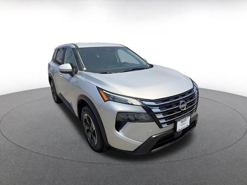 Brilliant Silver Metallic 2025 Nissan Rogue SV