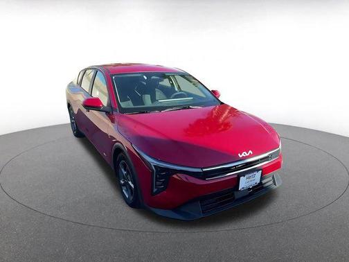 Currant Red 2025 Kia K4 LXS
