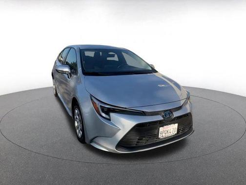 2025 Toyota Corolla Hybrid LE
