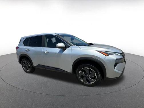 Brilliant Silver Metallic 2025 Nissan Rogue SV