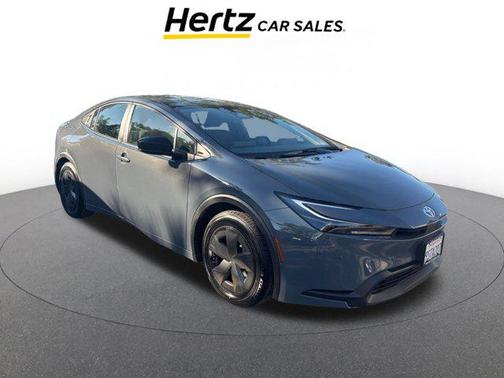 2025 Toyota Prius LE