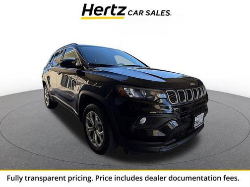 Diamond Black Crystal Pearlcoat 2025 Jeep Compass Latitude