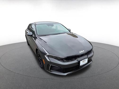 Interstellar Gray 2025 Kia K5 LXS