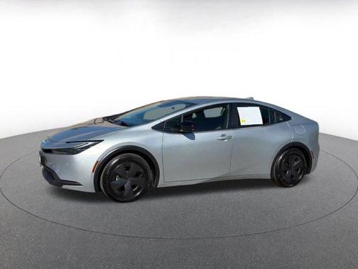 2025 Toyota Prius LE