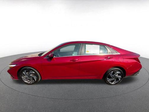 2025 Hyundai ELANTRA SEL