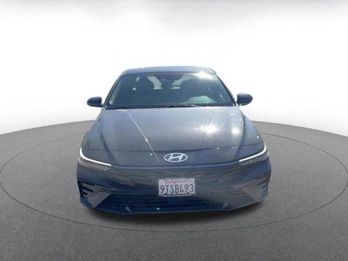 2025 Hyundai ELANTRA HEV Limited