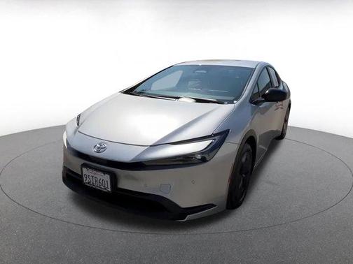 2025 Toyota Prius LE