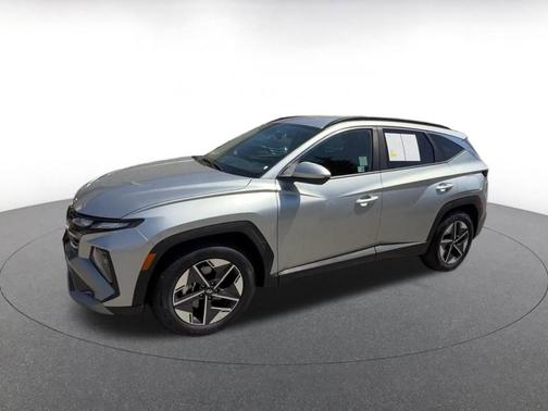 Shimmering Silver 2025 Hyundai TUCSON SEL