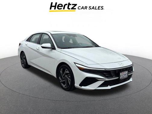 2025 Hyundai ELANTRA SEL