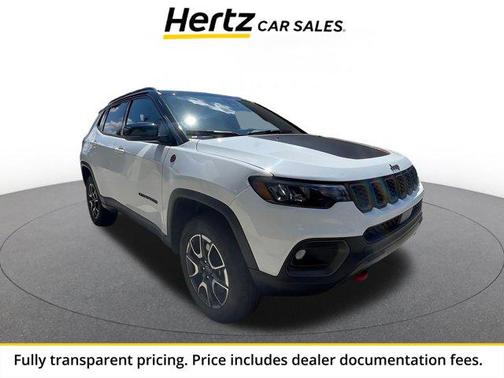 Bright White Clearcoat 2025 Jeep Compass Trailhawk