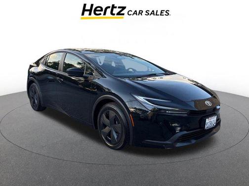 2025 Toyota Prius LE