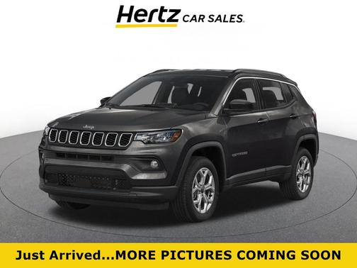 Diamond Black Crystal Pearlcoat 2025 Jeep Compass Latitude