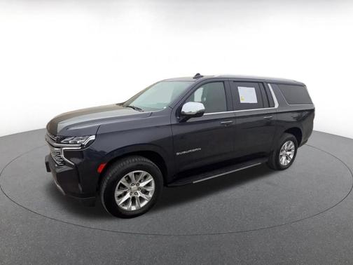 Dark Ash Metallic 2023 Chevrolet Suburban Premier