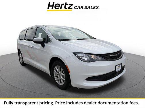 Bright White Clearcoat 2023 Chrysler Voyager LX