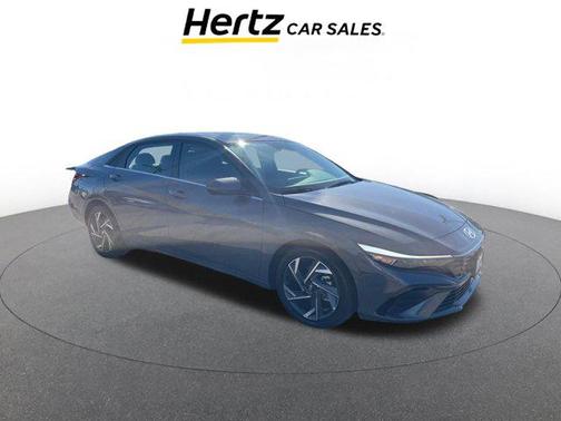 2025 Hyundai ELANTRA SEL