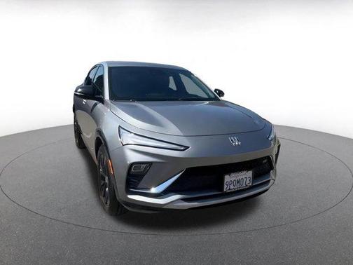 2025 Buick Envista Sport Touring FWD