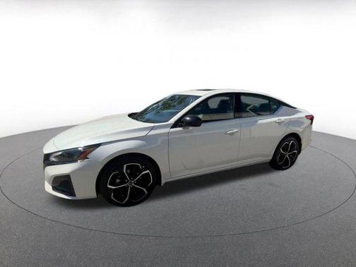2024 Nissan Altima SR Intelligent AWD