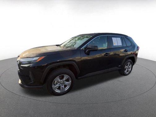 2025 Toyota RAV4 Hybrid LE