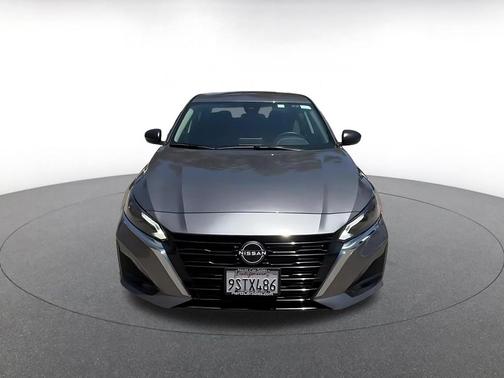 Gun Metallic 2025 Nissan Altima SV FWD