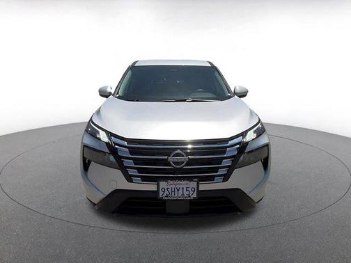 Brilliant Silver Metallic 2025 Nissan Rogue SV