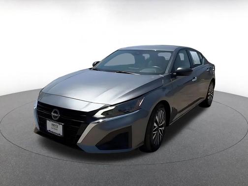 Gun Metallic 2025 Nissan Altima SV FWD