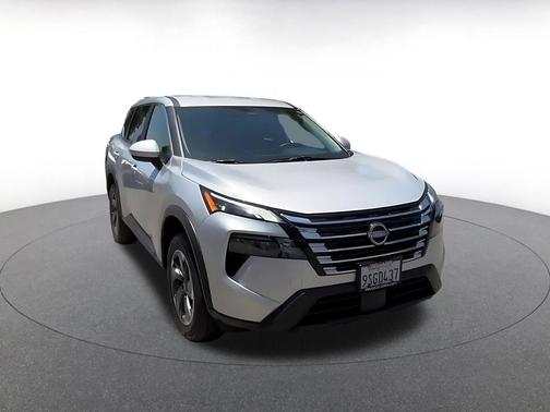 Brilliant Silver Metallic 2025 Nissan Rogue SV