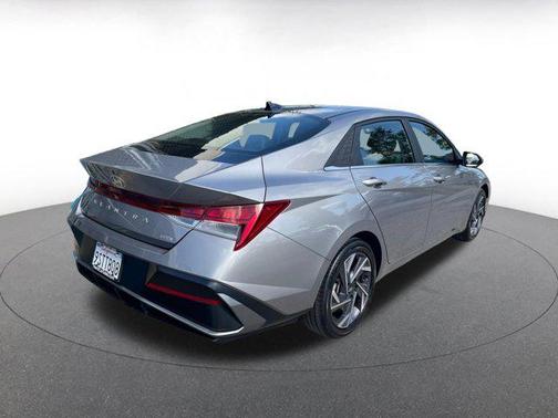 2025 Hyundai ELANTRA HEV Limited