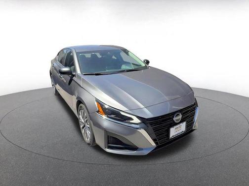 Gun Metallic 2025 Nissan Altima SV FWD