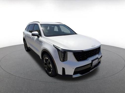 Glacial White Pearl 2024 Kia Sorento S
