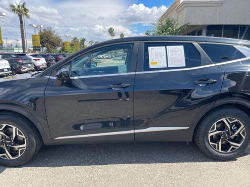 2024 Kia Sportage LX