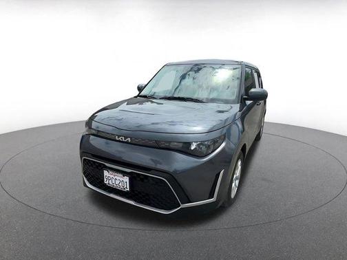 Gravity Gray 2025 Kia Soul LX
