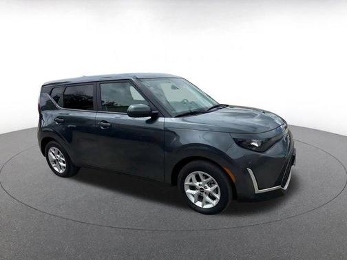 Gravity Gray 2025 Kia Soul LX